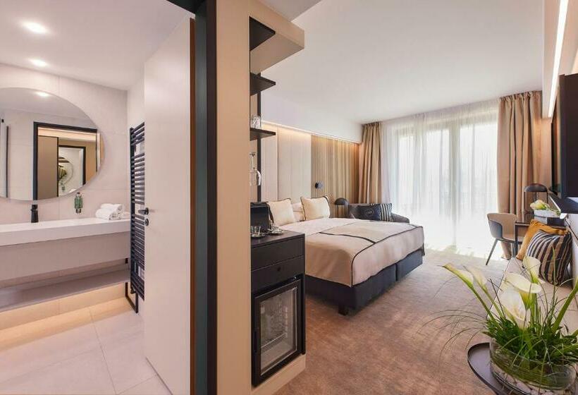 غرفة سوبيريور إطلالة على البحيرة, Lua Resort   Adults Only