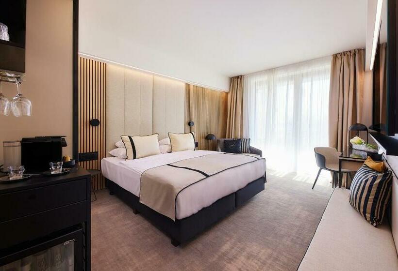 غرفة سوبيريور إطلالة على البحيرة, Lua Resort   Adults Only