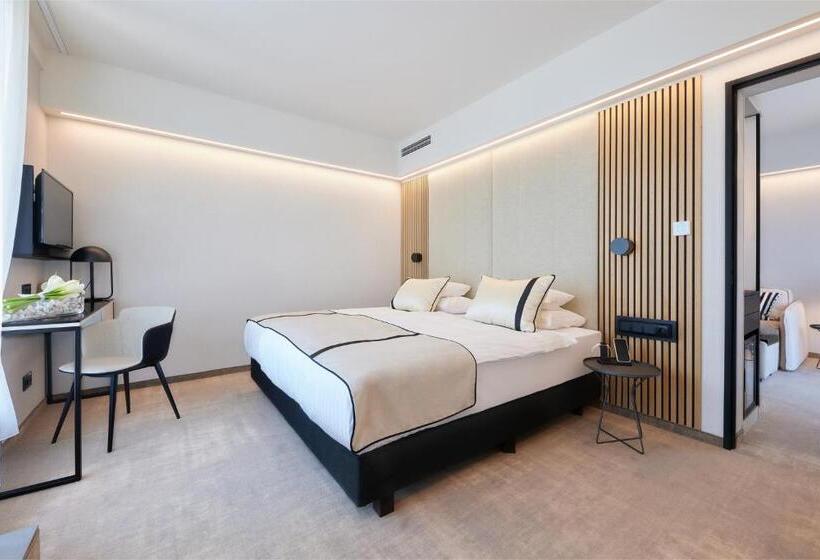 جناح برستيج, Lua Resort   Adults Only