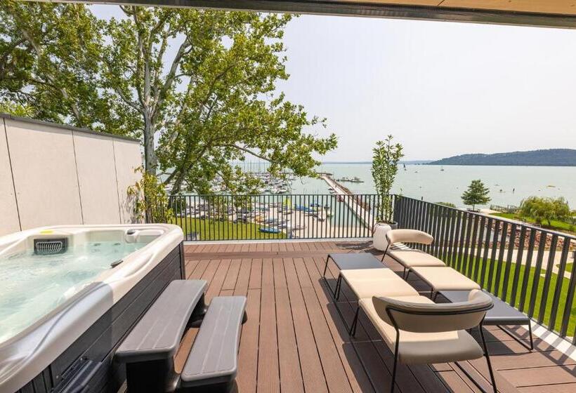 جناح برستيج, Lua Resort   Adults Only