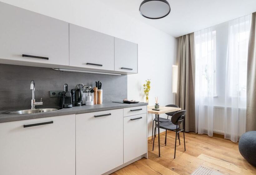 Люкс, Limehome Villach Gerbergasse