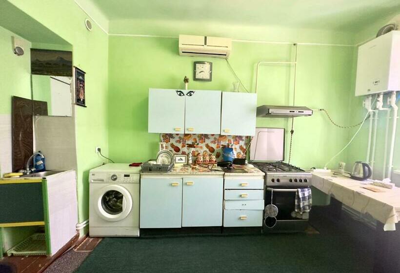 اتاق اکونومی یک تخته, Nunson Guest House