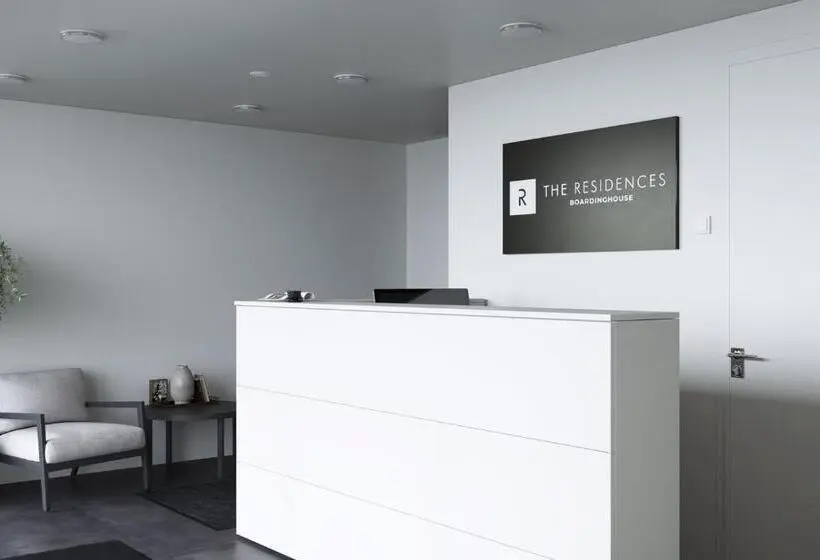 Premium-huoneisto 1 Makuuhuone Uima-allasnäkymä, The Residences   Apartments Frankfurt