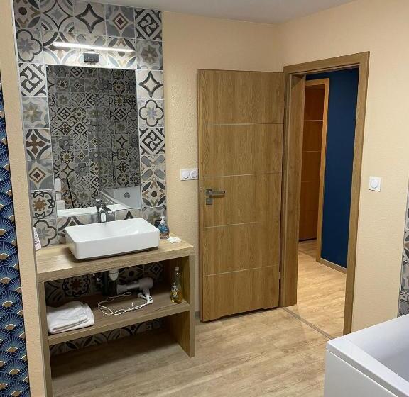 家庭间, Olga Chambre D Hote