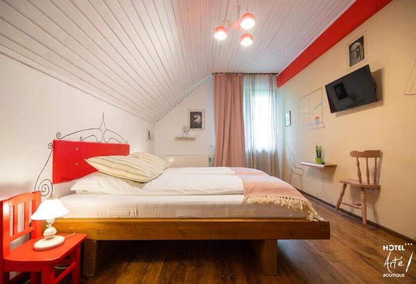 جناح جونيور مزوَّد بشرفة, Art E Boutique Rooms