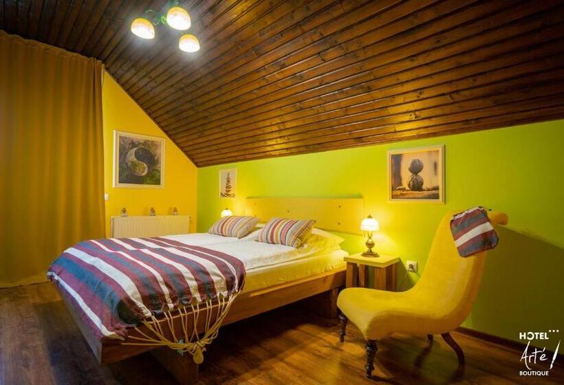 Полулюкс с Балконом, Art E Boutique Rooms