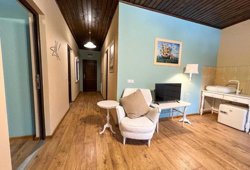 Люкс, Art E Boutique Rooms