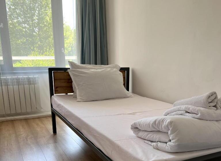 اتاق استاندارد یک نفره, Tourist