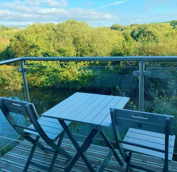 침실 2개 주택, Waveside Waterside With Hot Tubresort Poolgym