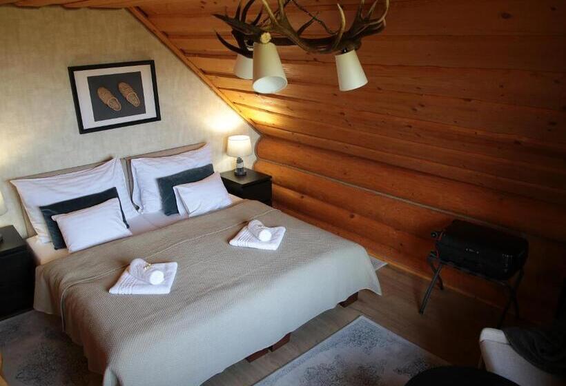 غرفة قياسية مزوَّدة بشُرفة, Székelyföld Fogadó