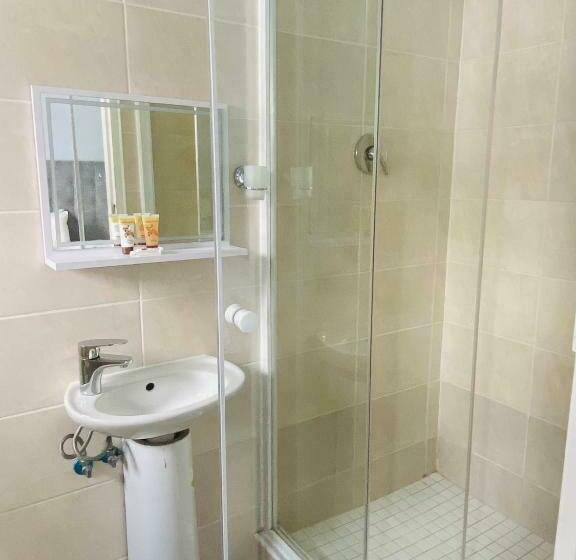 Quarto Estandar Cama King, Infinity Bnb Gaborone