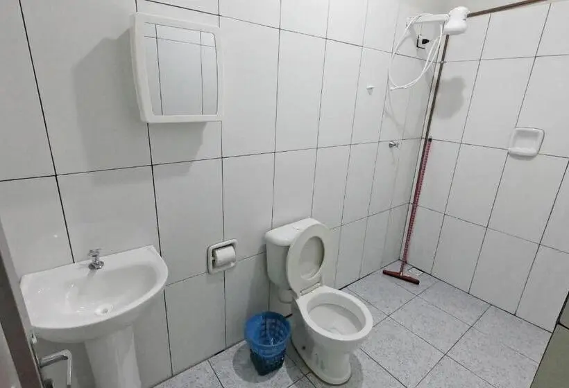 Standard Kolmen Hengen Huone, Pousada Vidal