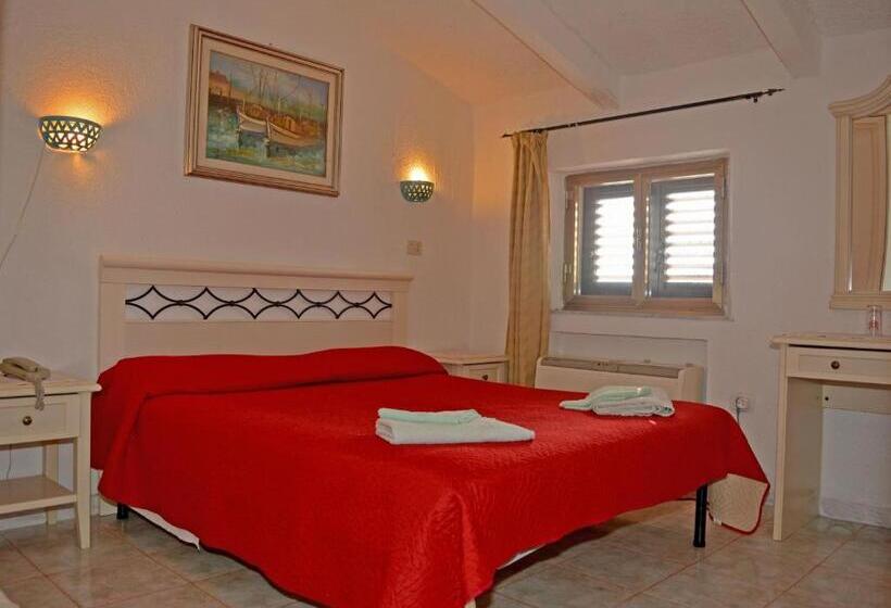 Четырехместный Номер Стандарт, Gallura