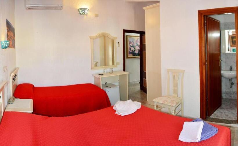 Номер Стандарт Трехместный, Gallura