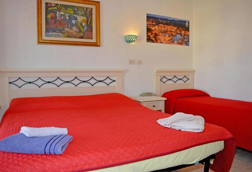 Номер Стандарт Трехместный, Gallura