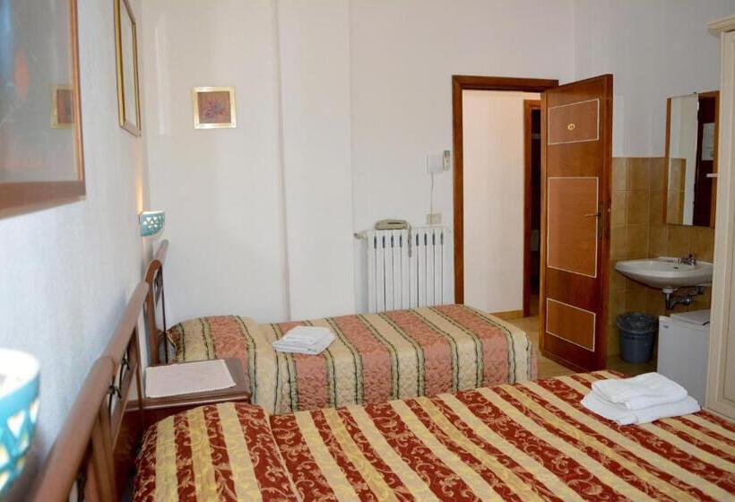 Standard room with outdoor bath, Gallura