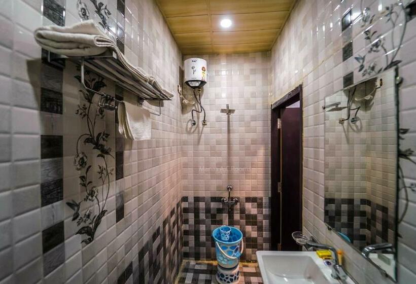 エコノミールーム, Manas Ac Rooms