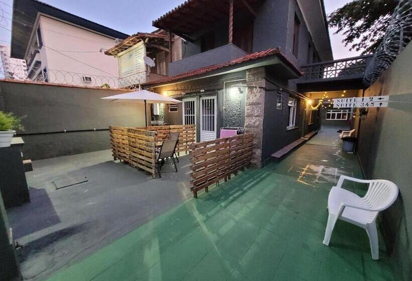 Люкс с Балконом, Suíte 05 • Praia Das Pitangueiras