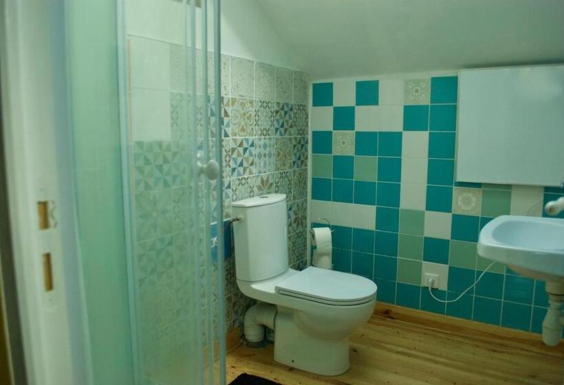 חדר משפחתי, Yxie   Manoir Des Arts