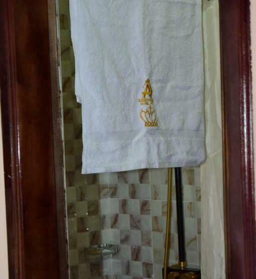 اتاق لوکس, Absor Royal