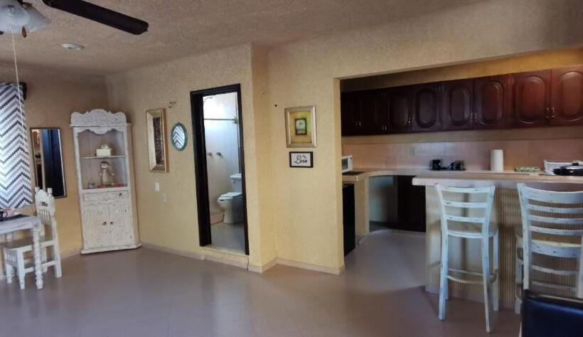 استودیوی استاندارد, Luhme Tulum Hostel