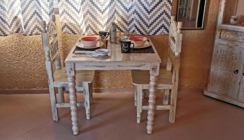 استودیوی استاندارد, Luhme Tulum Hostel