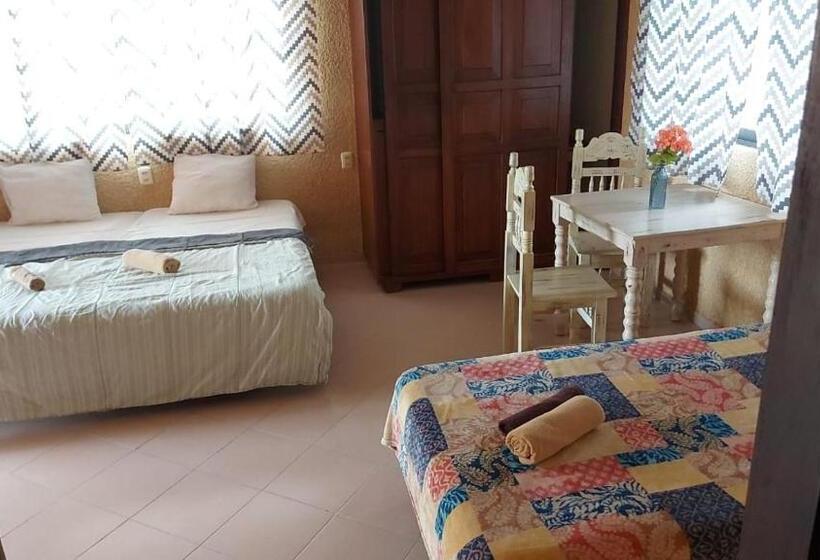 Escritório Estándar, Luhme Tulum Hostel
