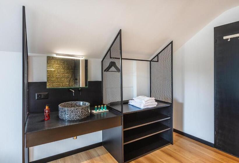 스탠다드 룸, Rheingerbe