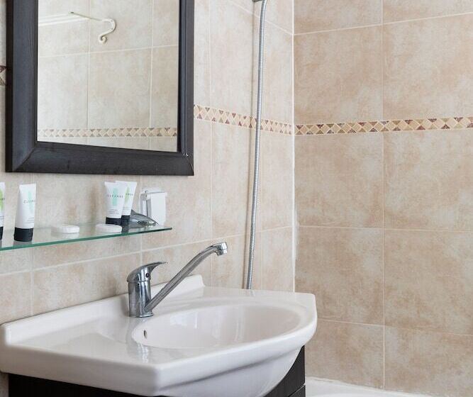 Standard-huone, The Colony