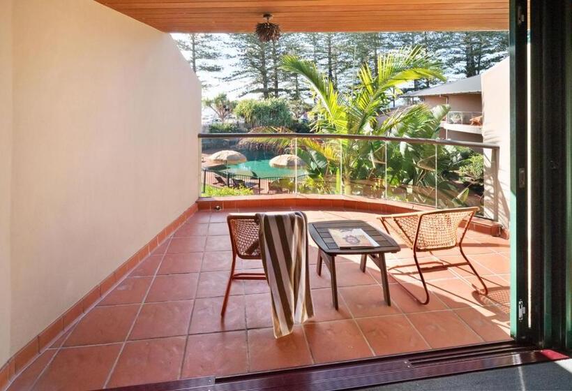 סוויטה קלאסית, Beach Hotel Resort