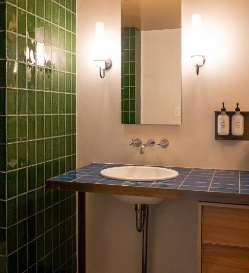 סוויטת סופריור נוף לים, Beach Hotel Resort