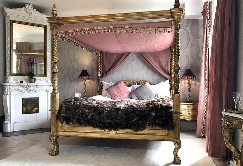 Полулюкс, Görvälns Slott