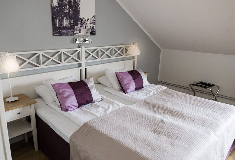 חדר סופריור, L Nostalgi