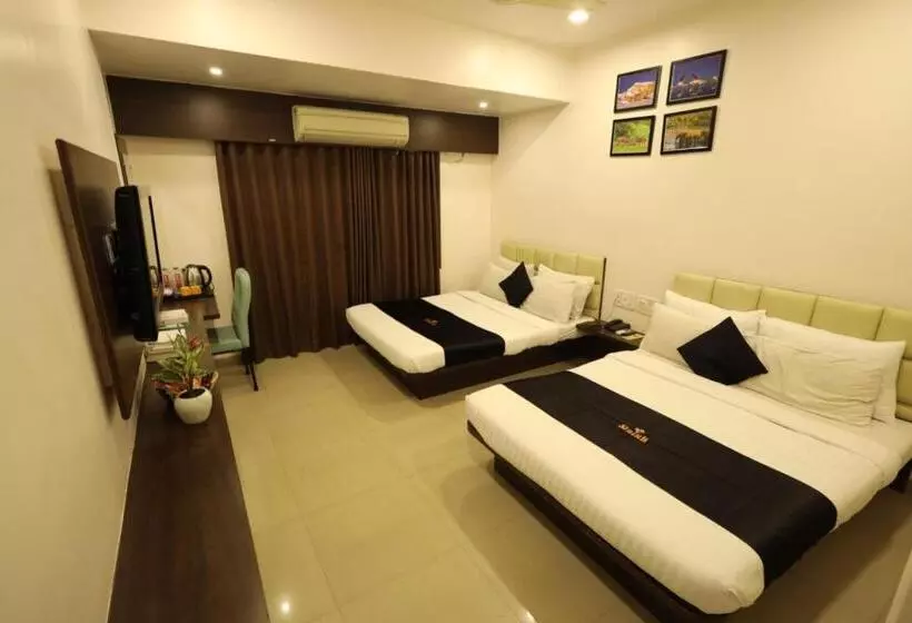Comfort Kolmen Hengen Huone, Saish Hotel Shirdi
