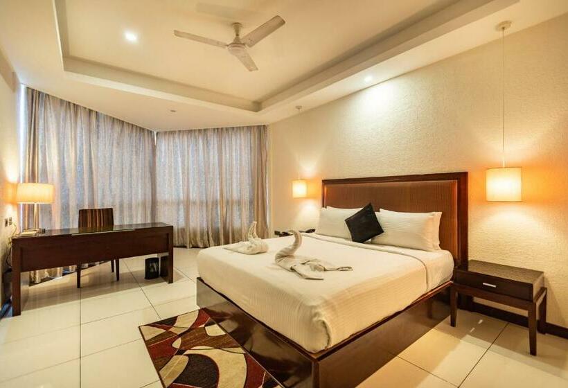 غرفة ديلوكس مطلّة علي البحر, The Bentley Seaside Boutique