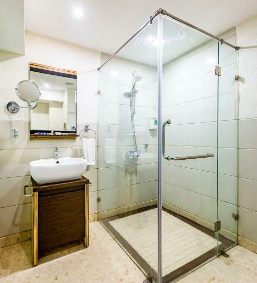 غرفة ديلوكس مطلّة علي البحر, The Bentley Seaside Boutique