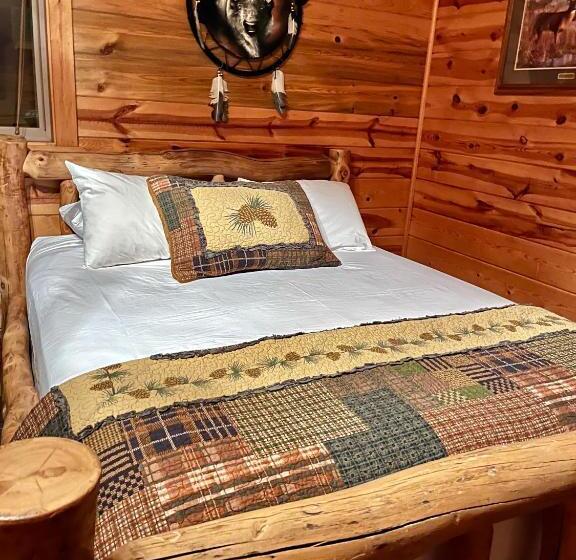 غرفة قياسية داخلية, Badlands Frontier Cabins