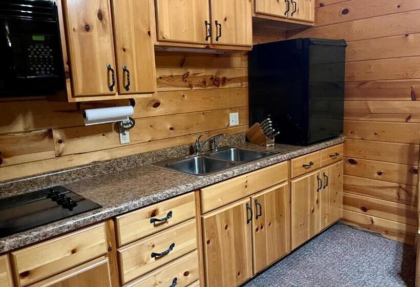 جناح عائلي, Badlands Frontier Cabins