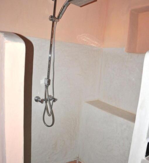 اتاق استاندارد چهار تخته, Maison Acacias