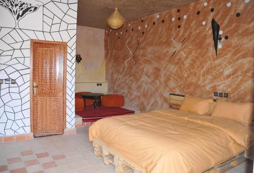 اتاق اکونومی, Maison Acacias