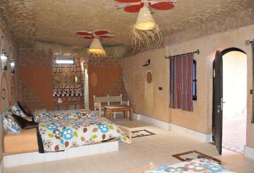 Семейный Номер, Maison Acacias