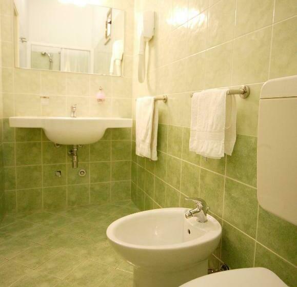 اتاق استاندارد, Lugano