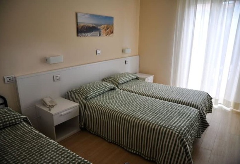 اتاق استاندارد سه نفره, Lugano