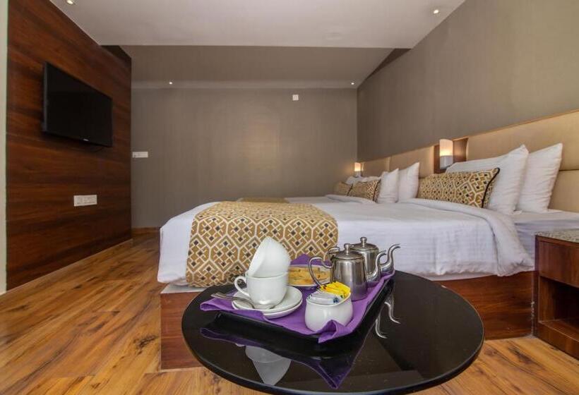 اتاق استاندارد سه نفره, Sumitel Vista T V Tower Darjeeling