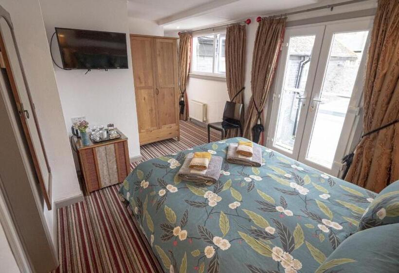 带大床的豪华间, Cornerways Guest House