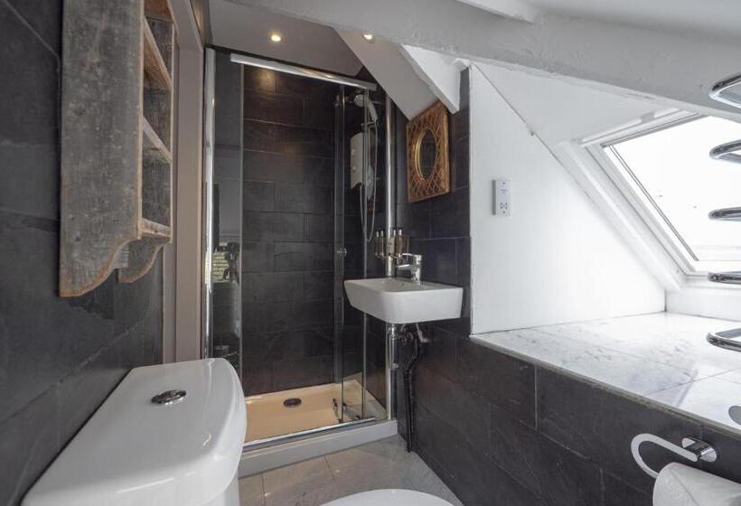 带大床的标准间, Cornerways Guest House