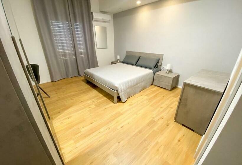 חדר סטנדרט, The Shell Guest House