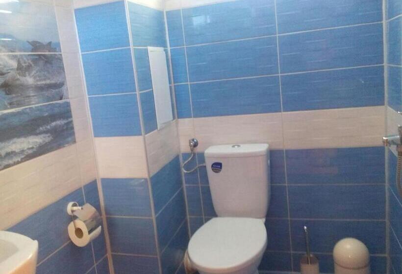 غرفة قياسية ثلاثية, къща за гости диана дик