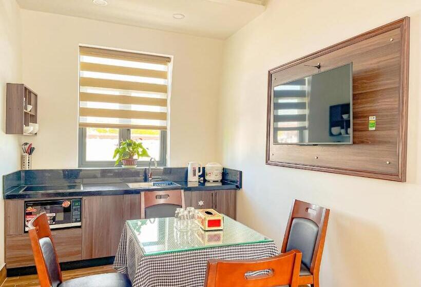 سوییت خانوادگی, Crown Dalat