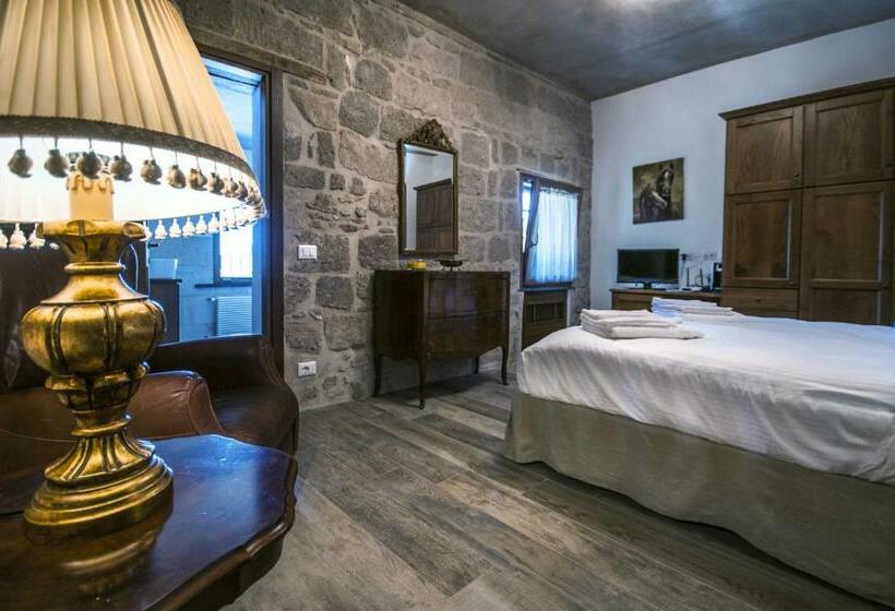 スタンダードルーム, Family Farm Soc. Agr. A R.l